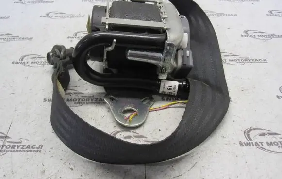 Nissan Juke I F15 Front seatbelt 617969900A 6164220A 6175433