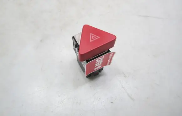 Volkswagen Golf Plus Hazard light switch 5M0953509A