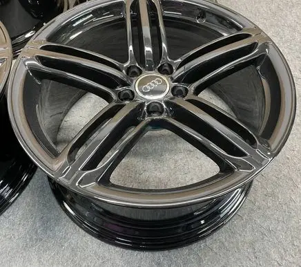Audi Q3 8U R19 alloy rim 8U0601025H