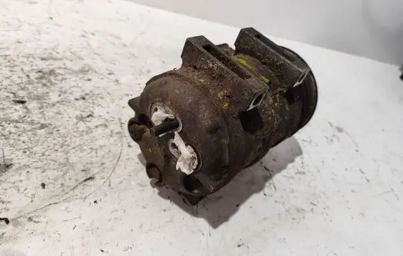 Volvo S40, V40 Air conditioning (A/C) compressor (pump) 30613908 088A717562