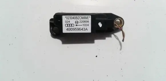 Audi A6 S6 C5 4B Airbag deployment crash/impact sensor 4B0959643A 023040BZOWWE