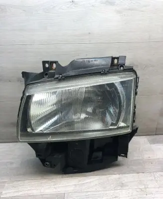 Volkswagen Transporter - Caravelle T4 Headlight/headlamp 7D1941009J 67723370