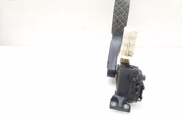Volkswagen Touareg I Accelerator throttle pedal 7L6723507 6PV00777024