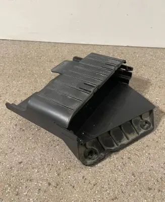 Audi A8 S8 D4 4H Other engine bay part 4H1907461