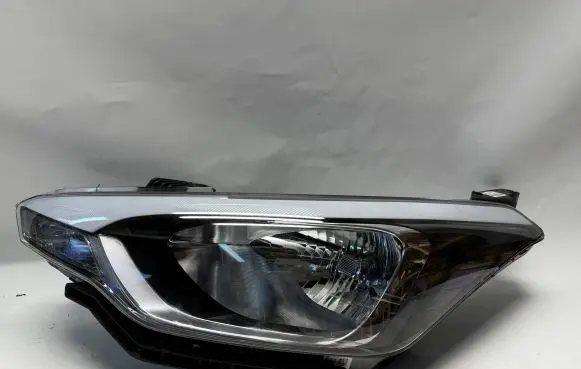 Hyundai i20 (GB IB) Headlight/headlamp 92101C8 92101C8000