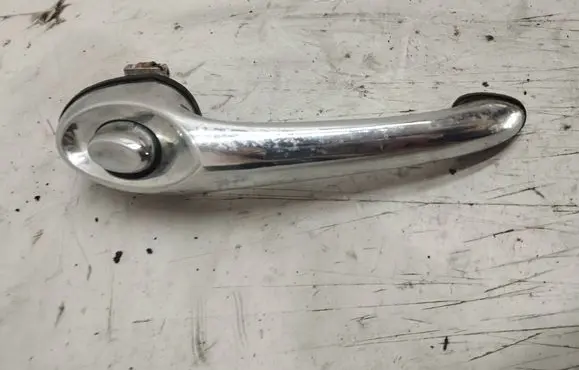 Chrysler PT Cruiser Front door exterior handle 04724913AC