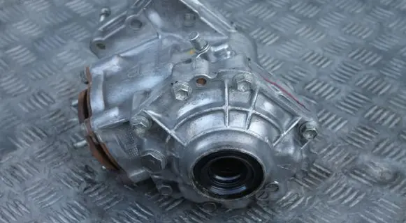 Gearbox transfer box case