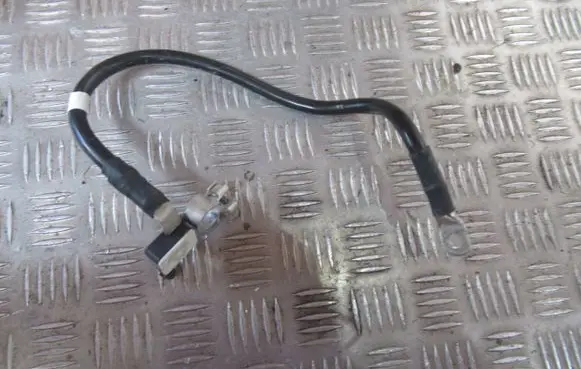 Volkswagen Multivan T5 Positive cable (battery) 5258497RTYUJ