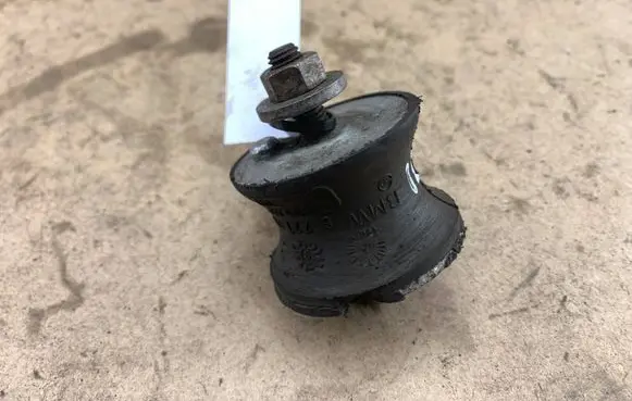 BMW 3 E90 E91 Gearbox mount 22316799331 22316771219 23711137817