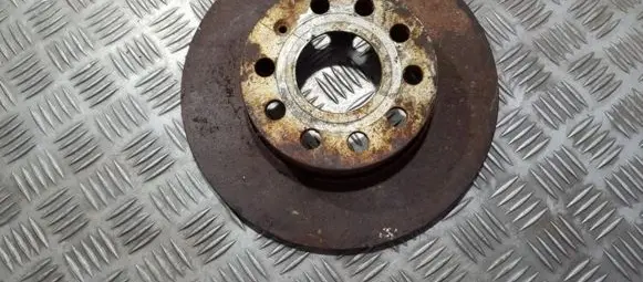 Volkswagen Golf V Rear brake disc