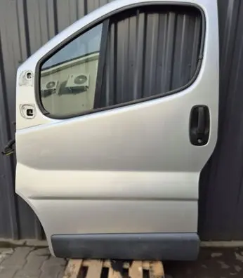 Renault Trafic II (X83) Front door CMG64