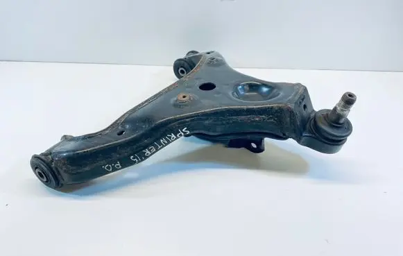 Mercedes-Benz Sprinter W906 Front lower control arm/wishbone A9063304107 A9063221109