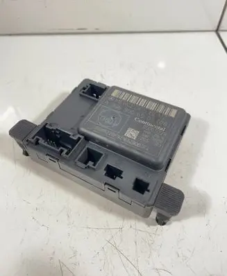 Mercedes-Benz Sprinter W906 Door control unit/module A9069006503 216528004 00005228