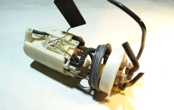 Fuel injection high pressure pump