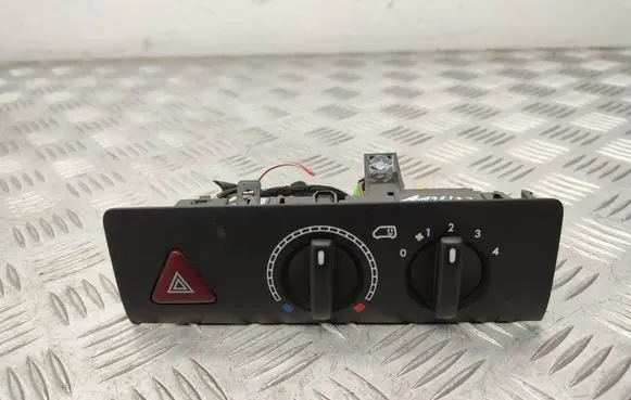Volkswagen Transporter - Caravelle T5 Climate control unit