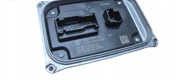 Mercedes-Benz S W223 Voltage converter/converter module 