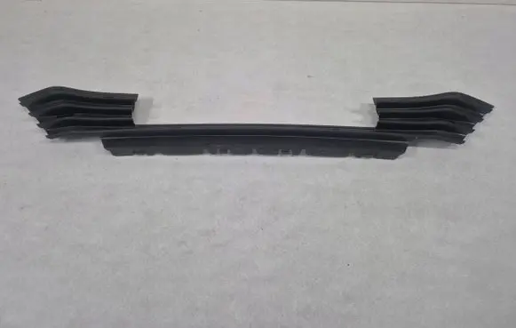 Renault Megane IV Front bumper lower grill 8201696611