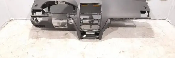 Mercedes-Benz C W204 Dashboard 2046803787 A2046803787