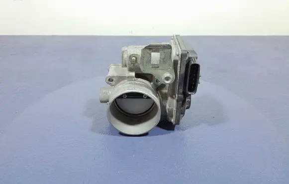 Mazda CX-5 Throttle body valve PY0113640A