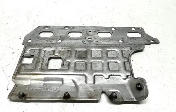 Fiat 500 Abarth Heat shield in engine bay 55222260