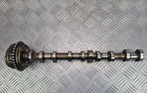 BMW X3 F25 Camshaft 7598215