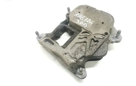 Audi A6 C7 Engine mount bracket