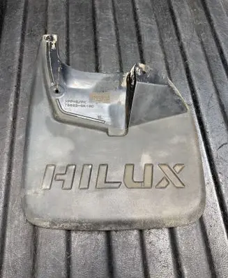 Toyota Hilux (AN120, AN130) Front mudguard 766220K160 8399