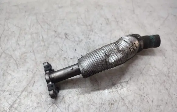 Peugeot 308 SW Turbo turbocharger oiling pipe/hose
