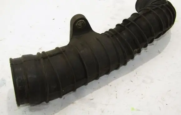 Intercooler hose/pipe