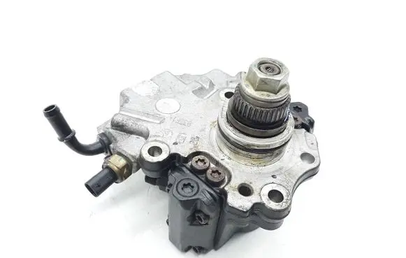 Mercedes-Benz C W204 Fuel injection high pressure pump A6510700801