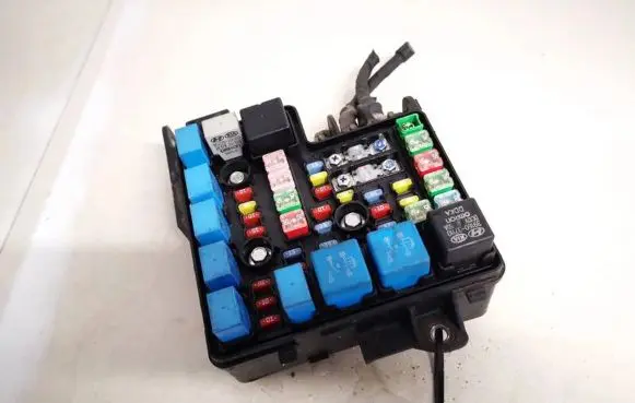 KIA Ceed Fuse box set