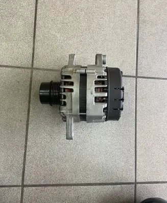 KIA Pro Cee'd III Generator/alternator 373002B960 135V130A 2622503