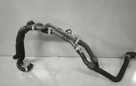 Volkswagen Golf VIII Engine coolant pipe/hose 3Q0121156D 3Q0121070T 3Q0121064AE