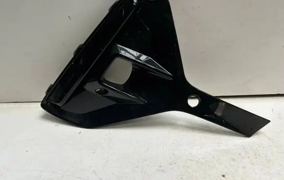Opel Astra L Front fog light trim/grill 9839194380