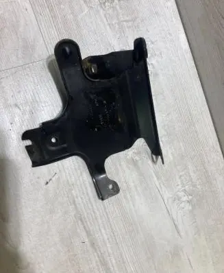 Ford B-MAX Engine control unit holder 8V5114536he
