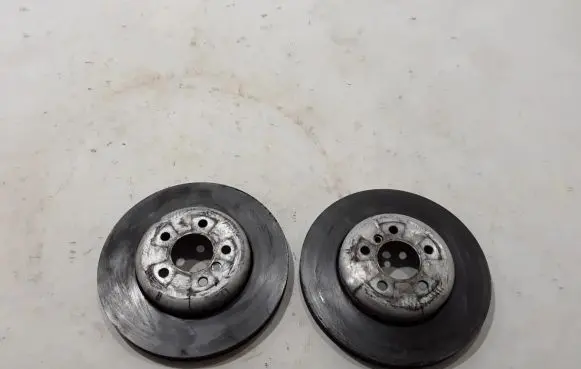 BMW 5 F10 F11 Front brake disc 6884301