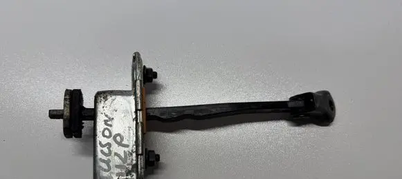 Hyundai Tucson TL Front door check strap stopper 