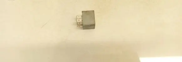 Audi A4 S4 B5 8D Other relay 8d0951253 22200030