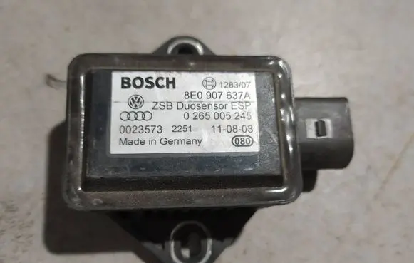 Audi A4 S4 B6 8E 8H ESP acceleration yaw rate sensor 8E0907637A