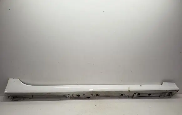Toyota Prius (XW50) Sill 7585047030