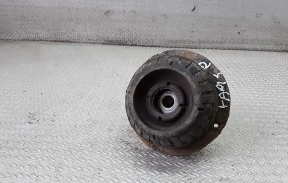 Toyota Yaris Front upper strut mount 