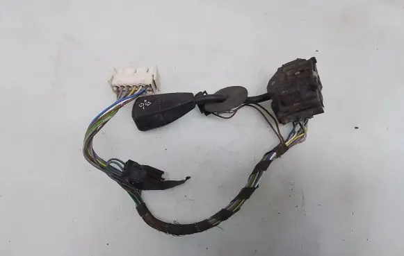 BMW 5 E34 Indicator stalk