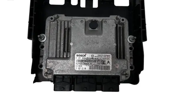Citroen C4 I Engine control unit/module 9662213180 9653958980 0281013331