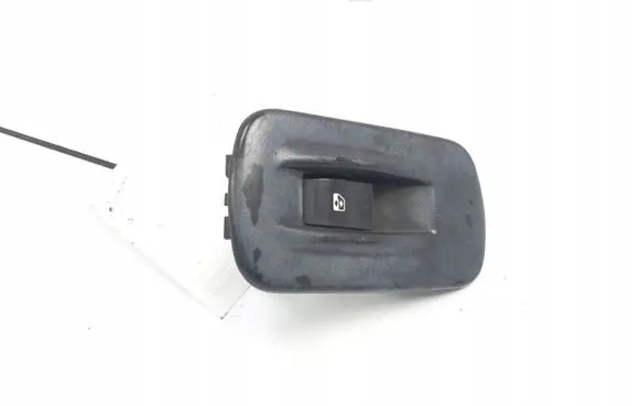 Opel Vivaro Electric window control switch 8200011870