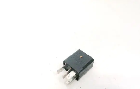 Opel Signum Other relay 24435922 70220