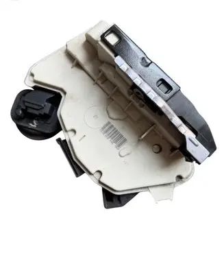 Volkswagen Polo V 6R Rear door lock 5K4839015H