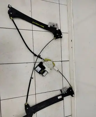 Volvo C70 Front door window regulator with motor 