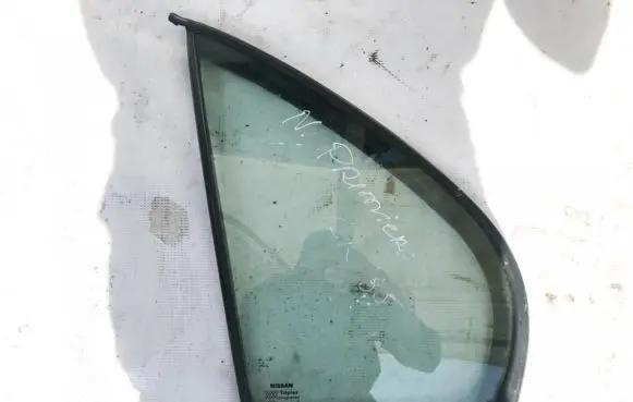 Nissan Primera Rear vent window glass 