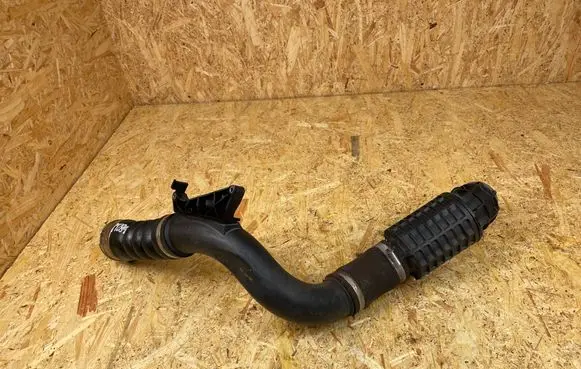 BMW X1 F48 F49 Intercooler hose/pipe 8577233