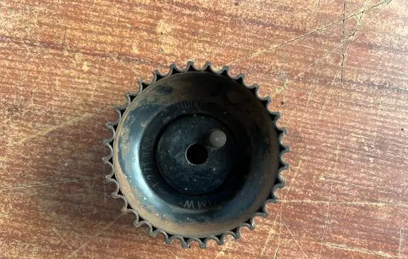 BMW 3 E30 Oil pump 1271858